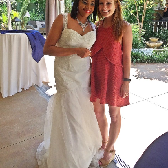 Illusion wedding gown - Picture 2 of 5